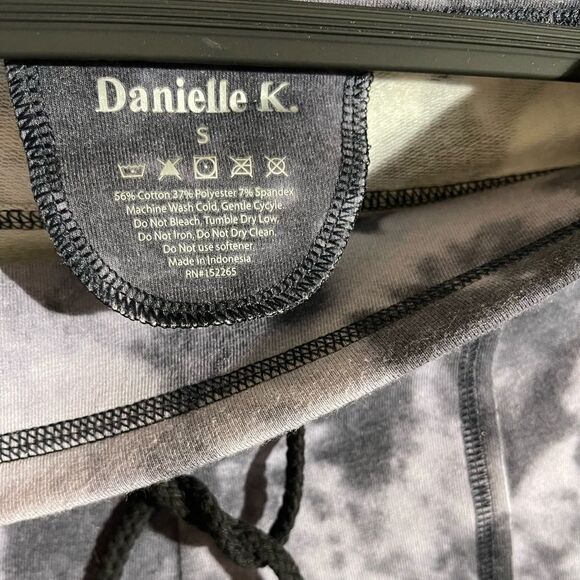 Sold - Picture 3 of 3